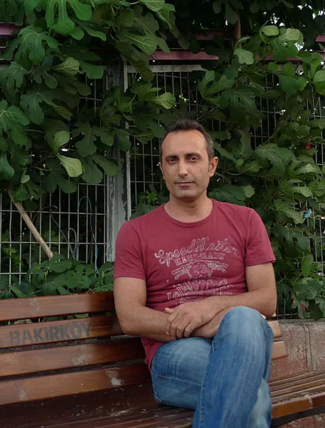 El escritor Mehmet Dicle (Foto cortesía de Joanna Bocheńska)