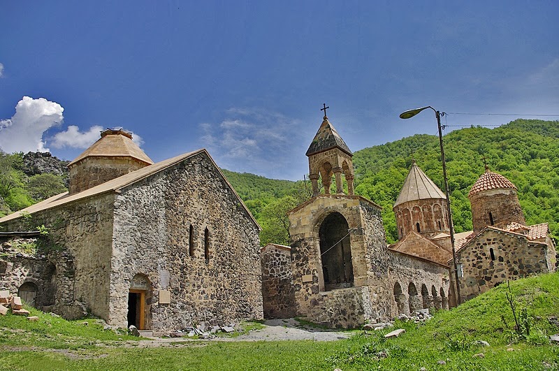 Monasterio armenio en Dadivank, Artsaj