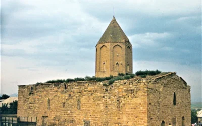 Cuando callan las campanas: las iglesias cristianas y la crisis del patrimonio de Artsaj/Nagorno Karabaj