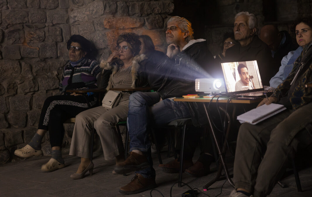 Homs, Siria: Cineclub crea paz en medio de la tensión sectaria