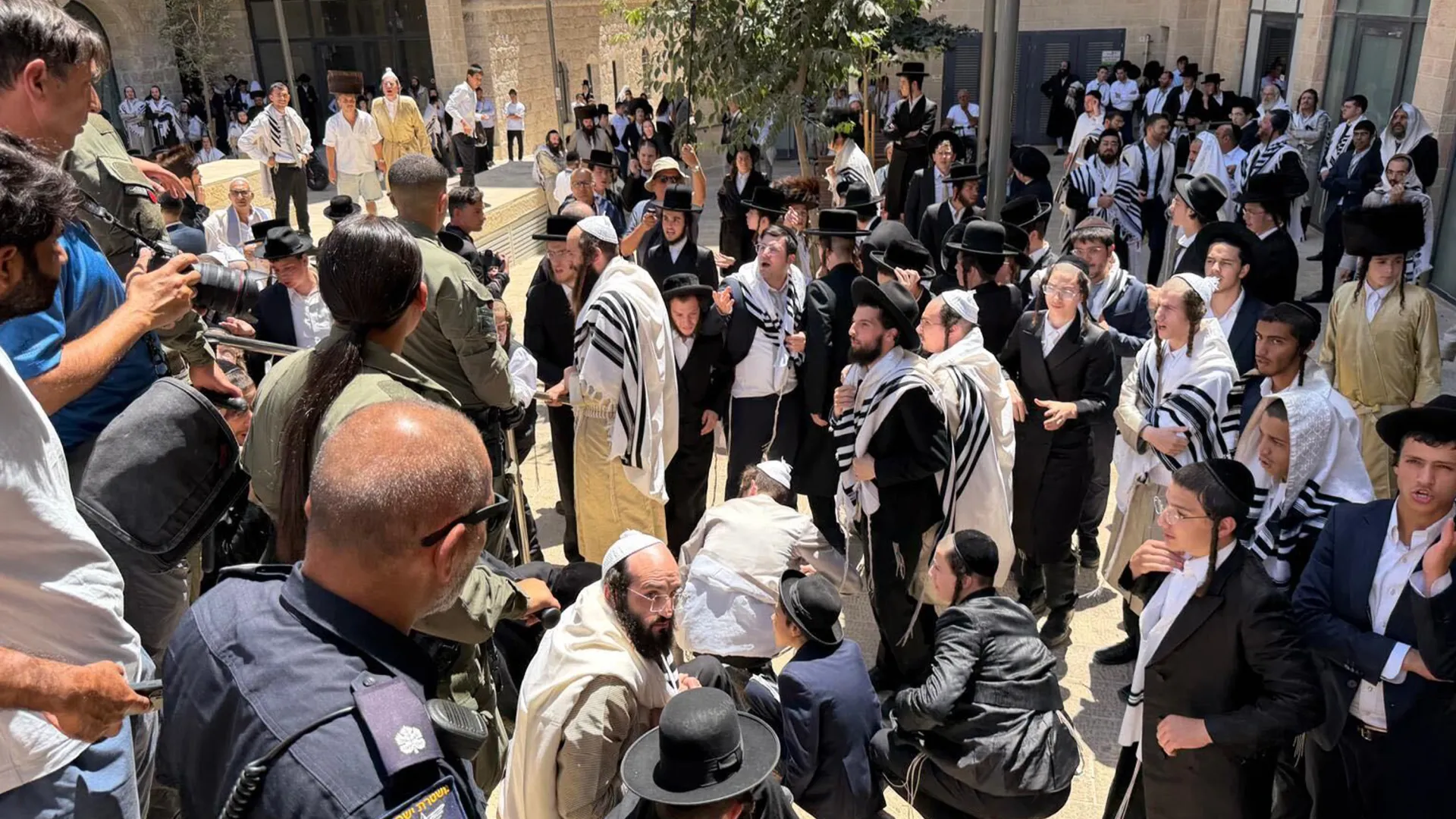 jews-for-jesus-cafe-sabbath-battle